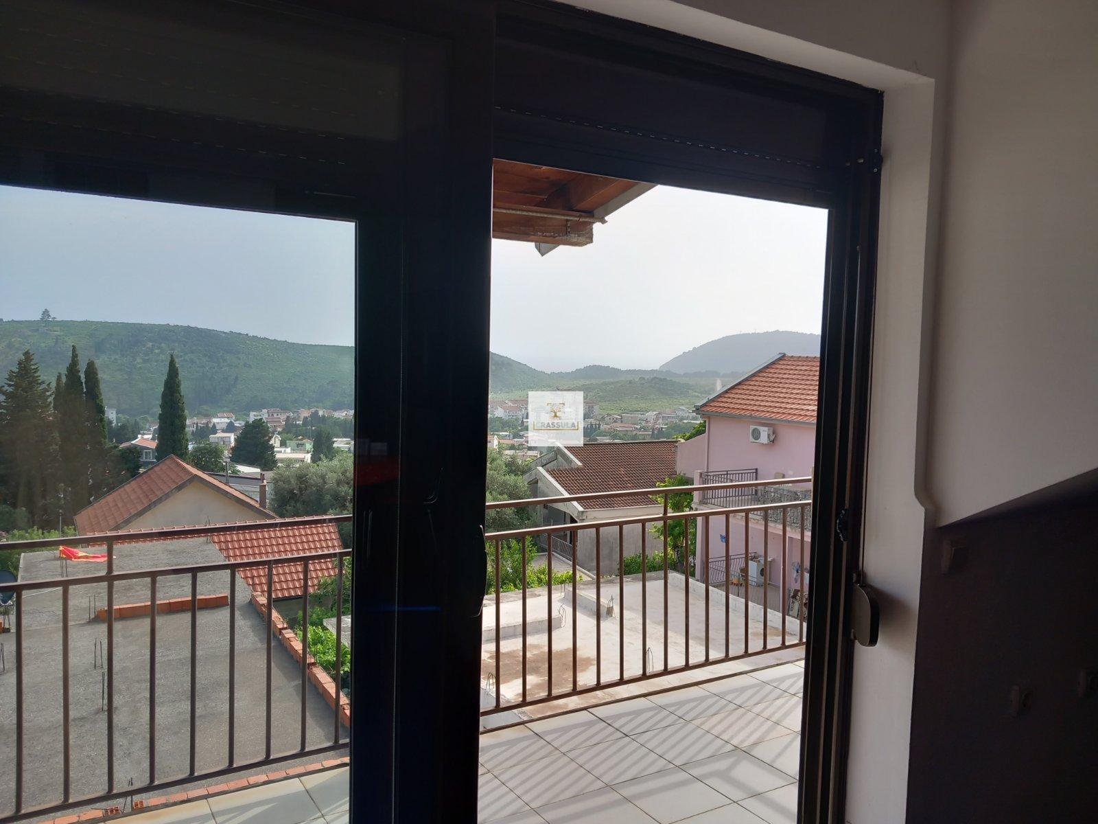 Spacious 3-story house with Sea View in Zankovići, Bar