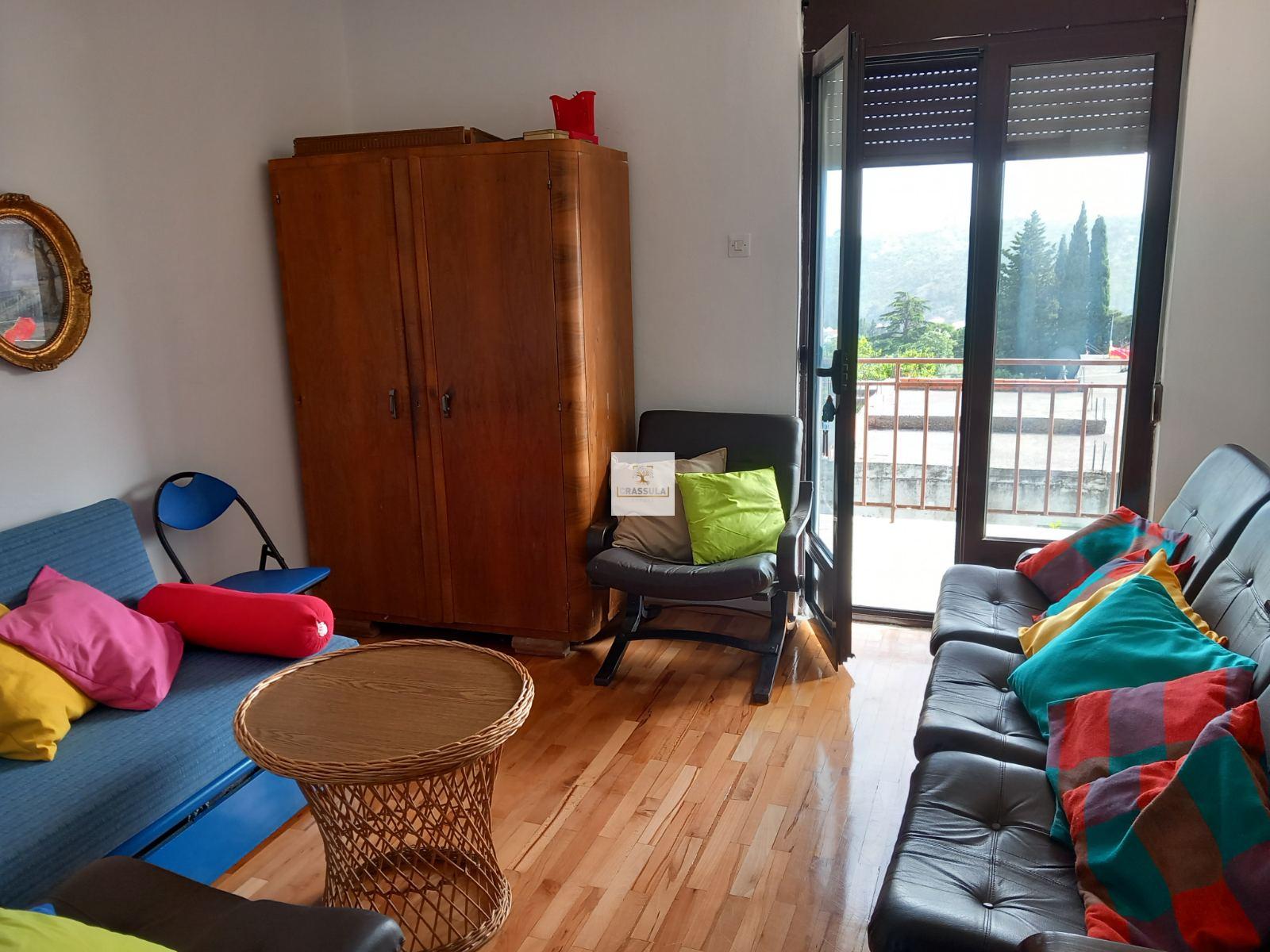 Spacious 3-story house with Sea View in Zankovići, Bar